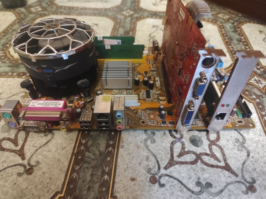 Рабочий комплект ПК 2 ядра, ddr2 2 Гб, видео 256мб