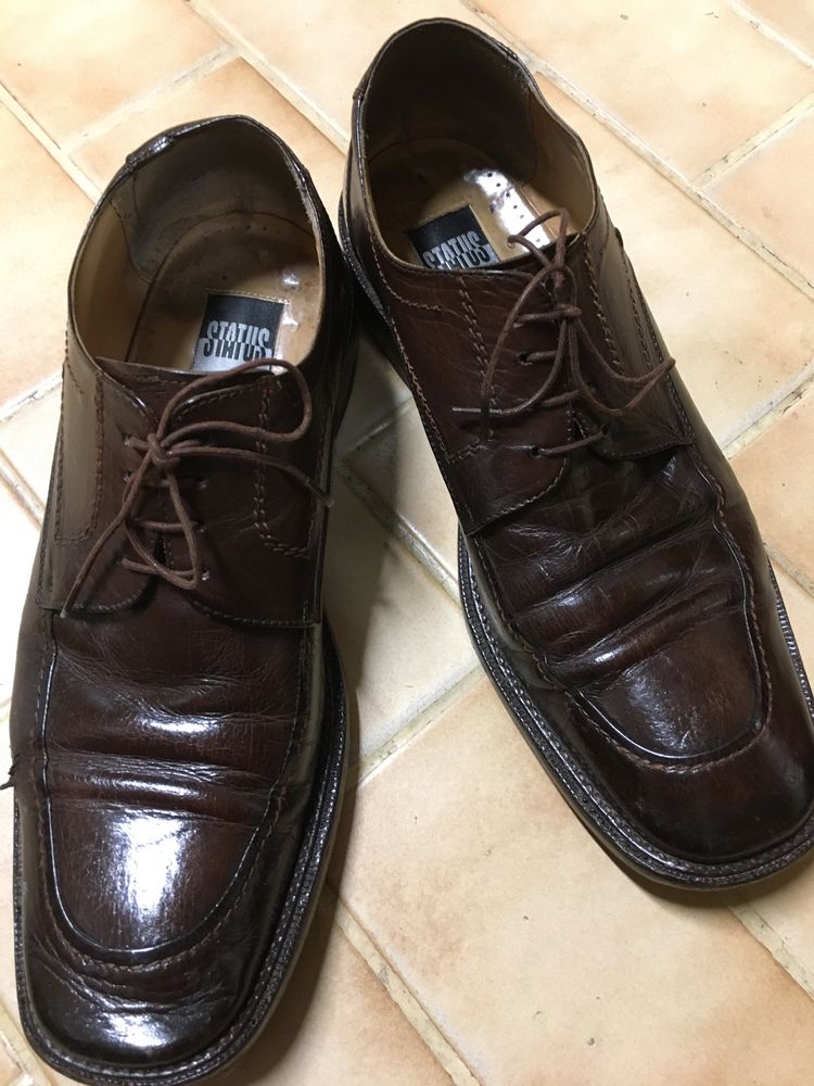 Sapatos castanhos de homem tamanho 43