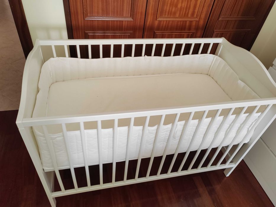 Berço como novo pouco uso