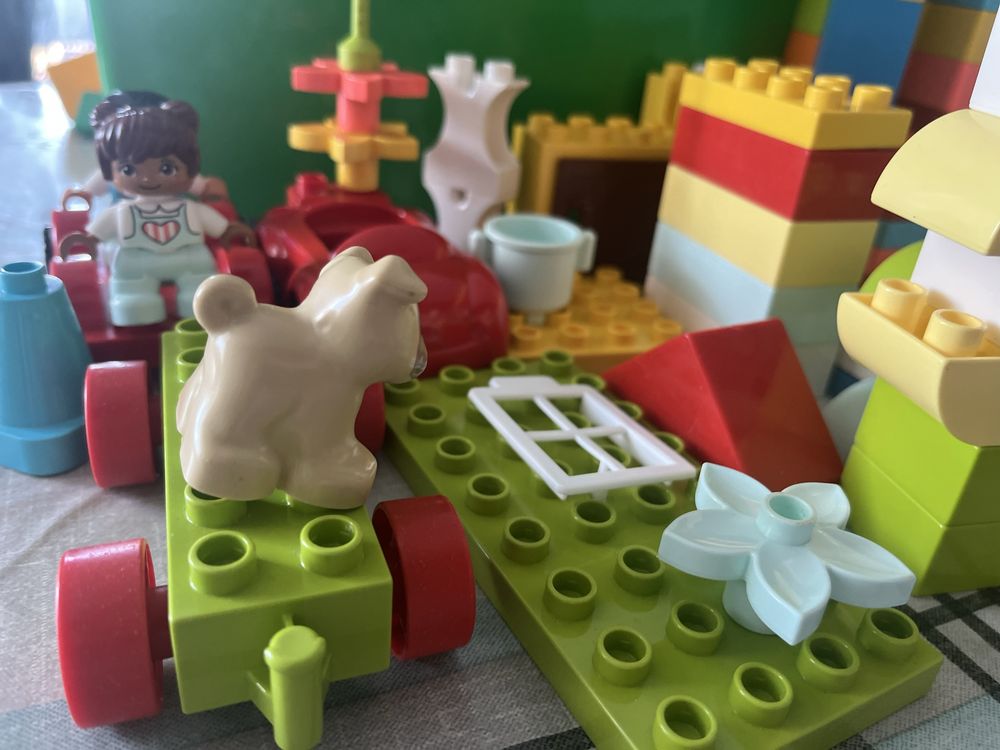 Lego duplo w pudelku