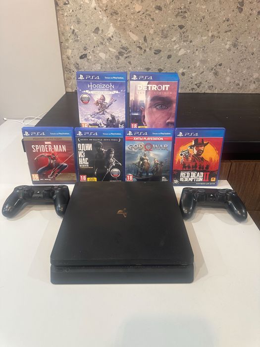 Ігрова консоль Sony Playstation 4 Slim 1TB + 2 геймпада + 6 ігор