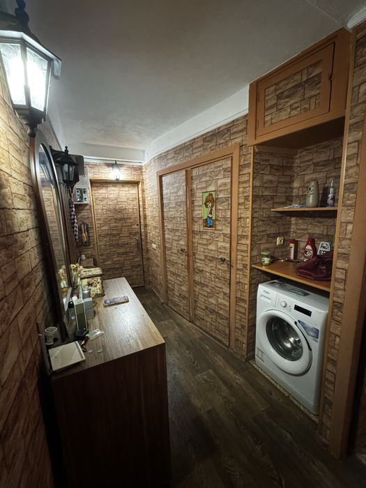 Продам 4х.ком.Каменское ,Центр ,5 эт