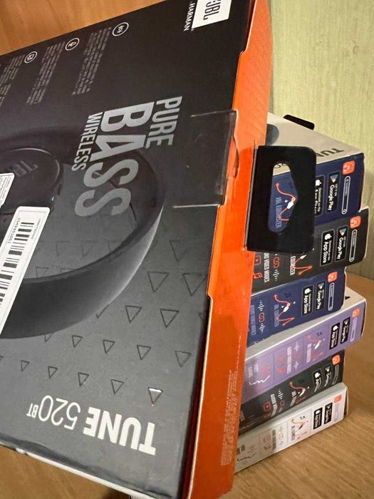 Бездротові навушники JBL Tune 520BT