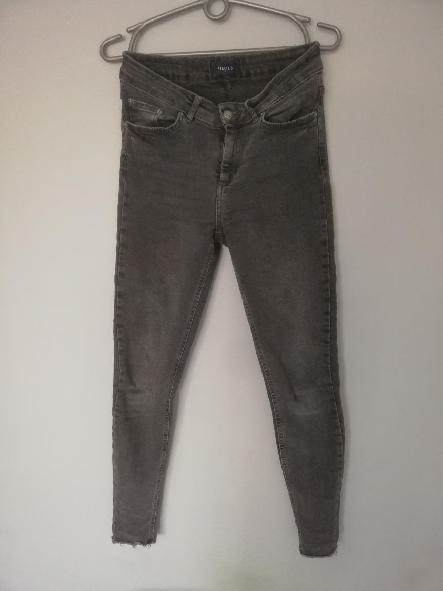 Jeans skinny PIECES  szare ciemne jeansy S