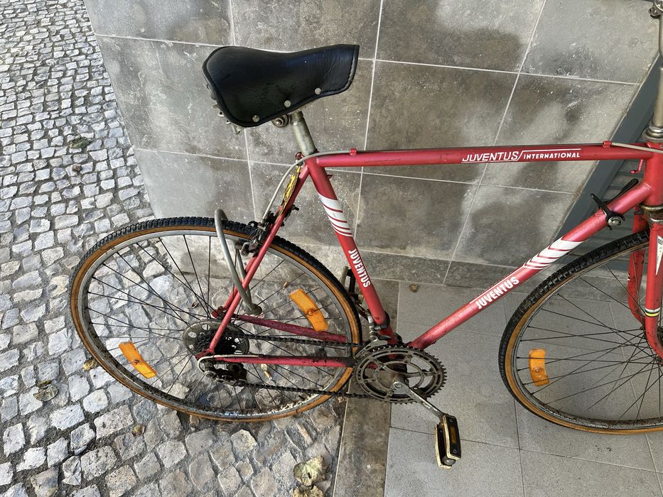 Bicicleta antiga Juventus International