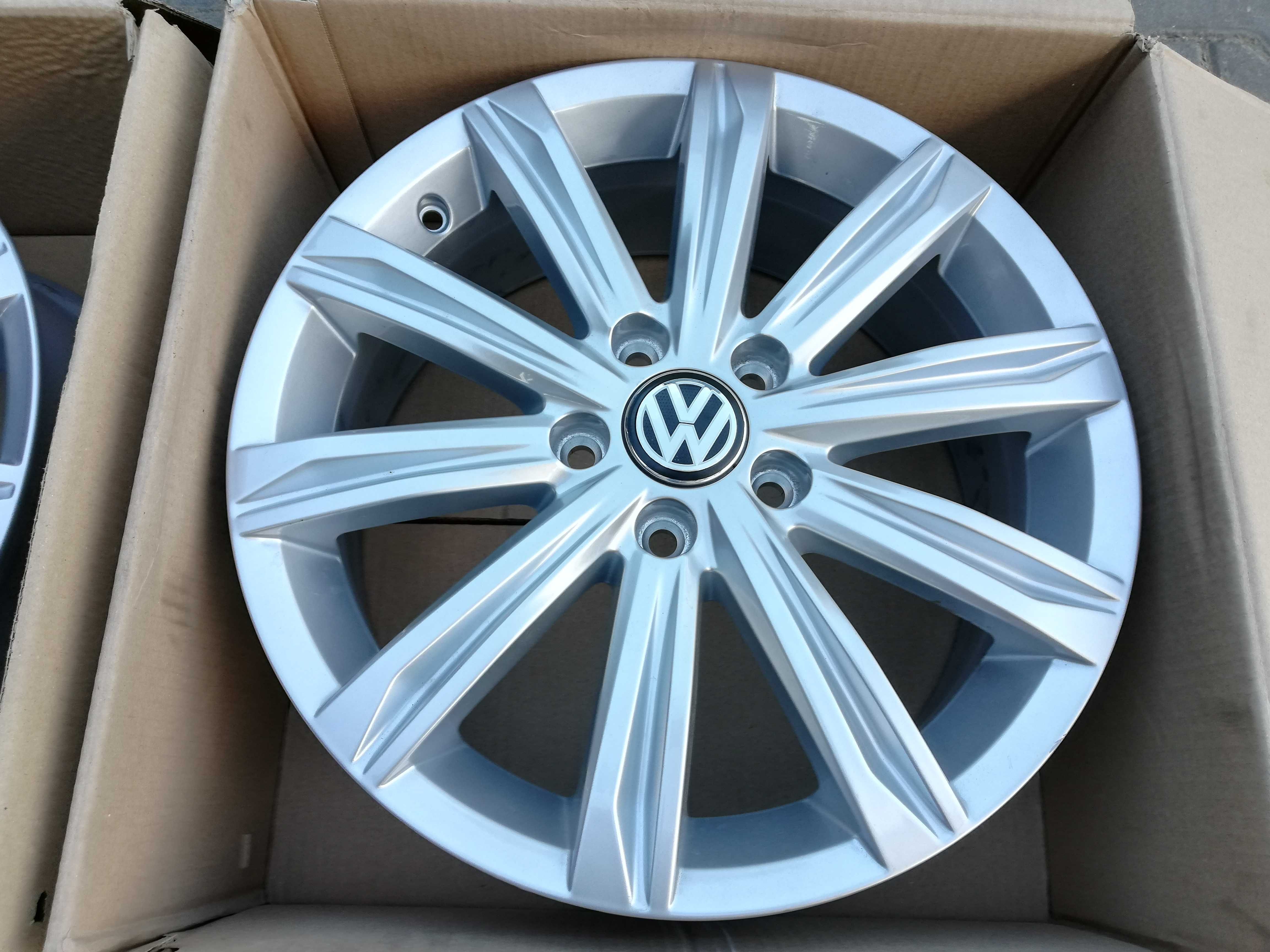 Felgi VW touran Caddy Golf Jetta Passat 17'' NOWE