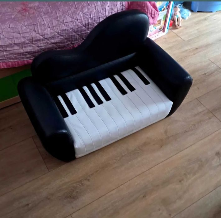 Skorzana kanapa pianino dla dzieci