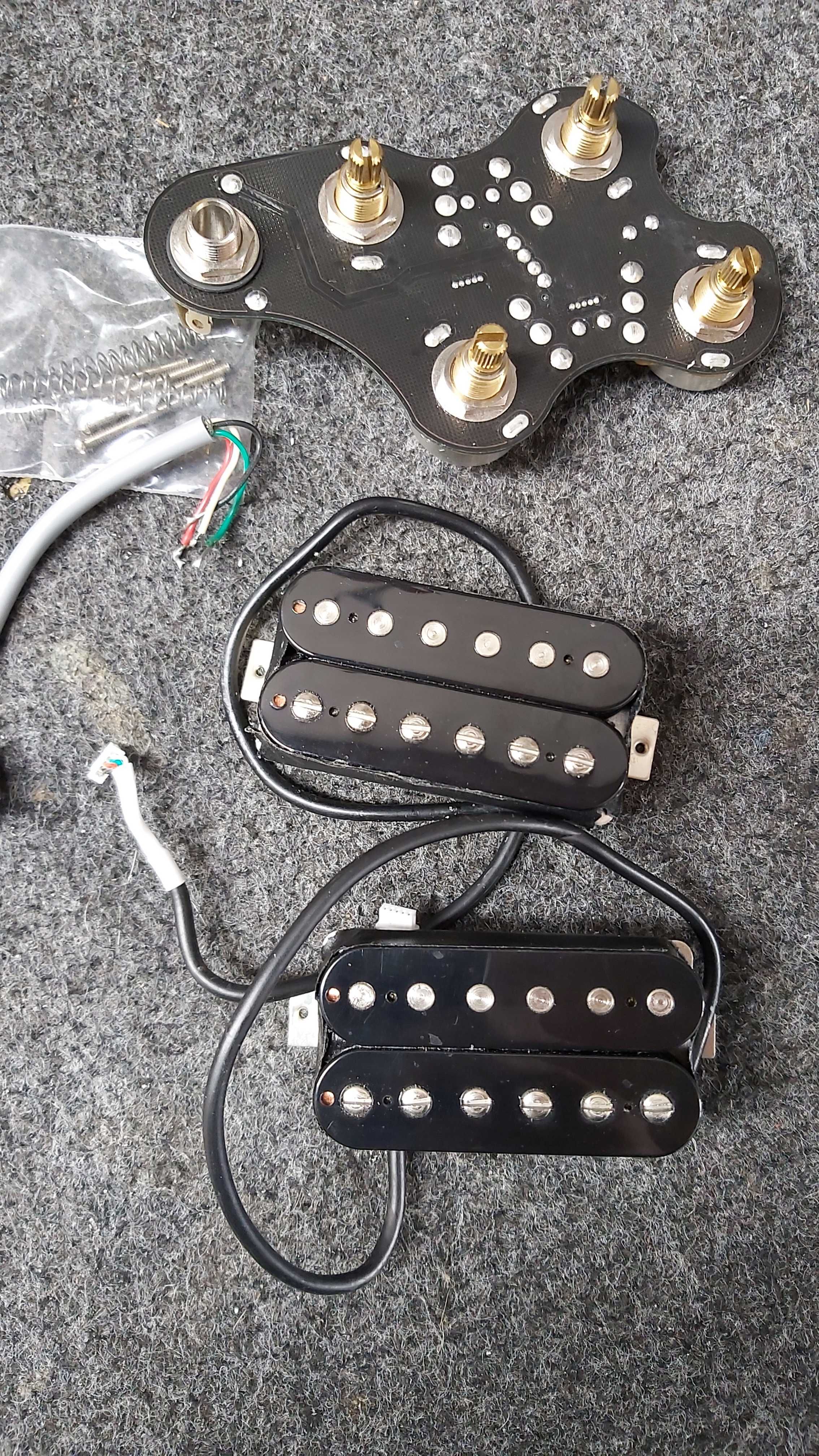 Pickups Gibson 490R 490T eletrônica e afinadores