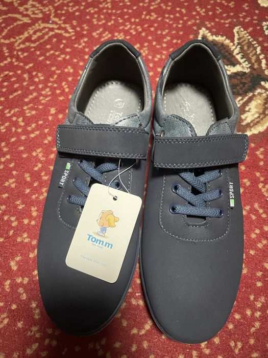 Нові Туфлі (устілка 22,5 см)