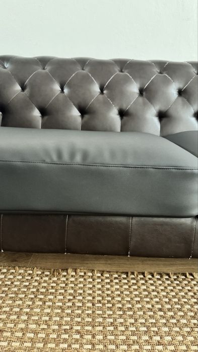 Sofa chesterfield