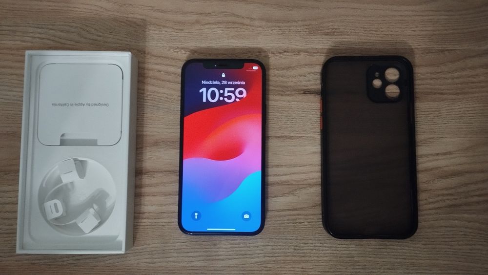 Sprzedam iPhone 12 64gb