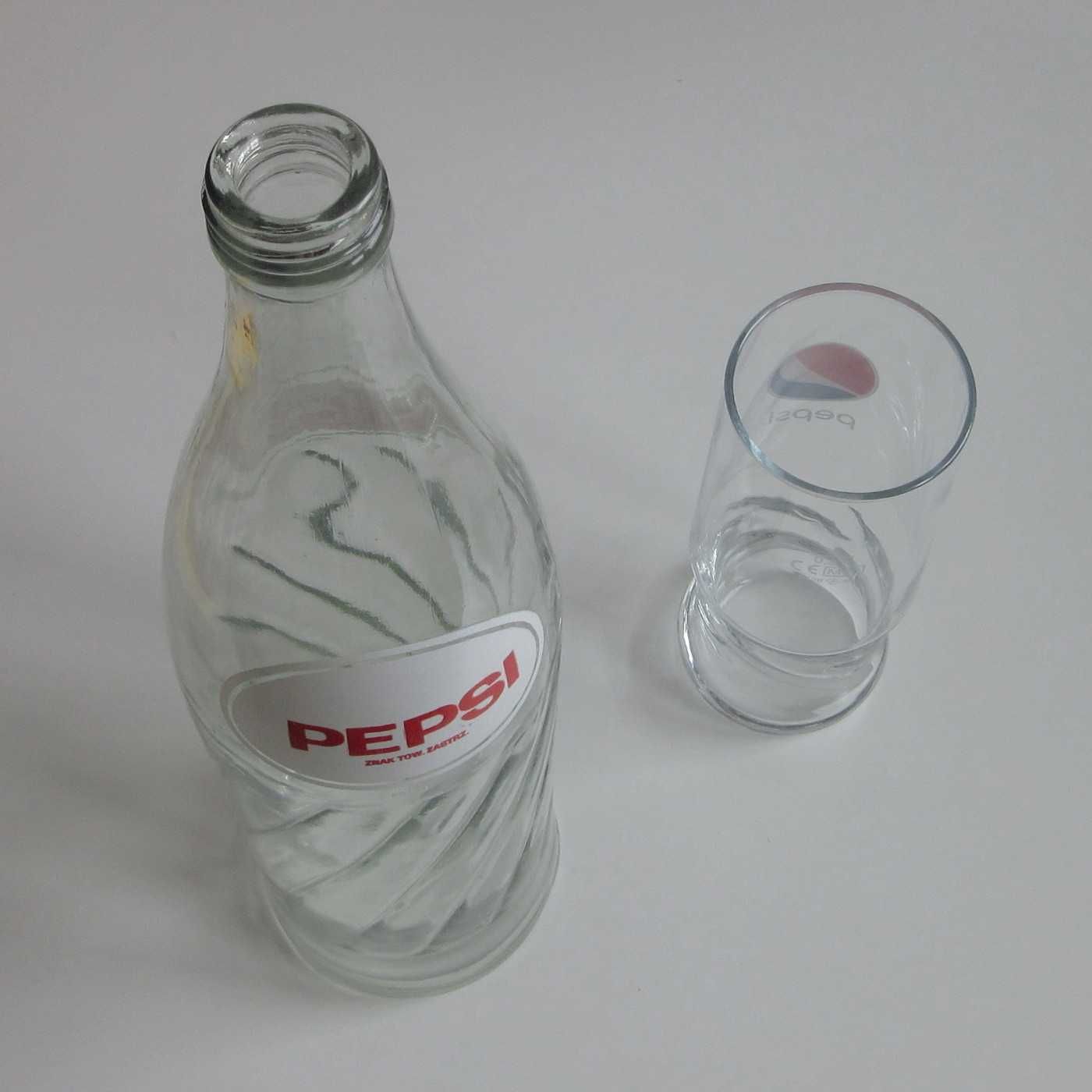 Butelka i szklanka Pepsi Cola
