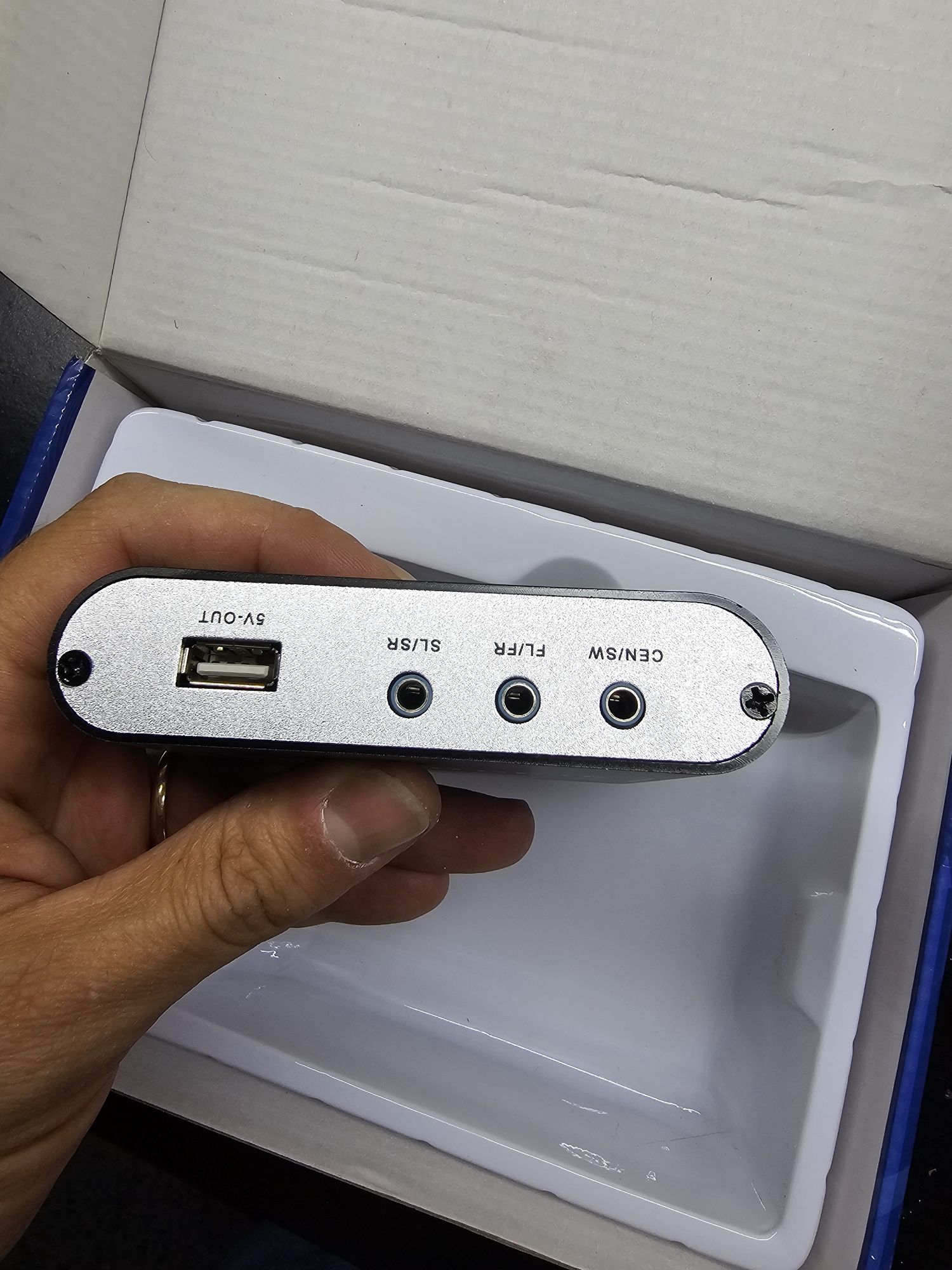 Conversor audio 5.1 digital em analógico