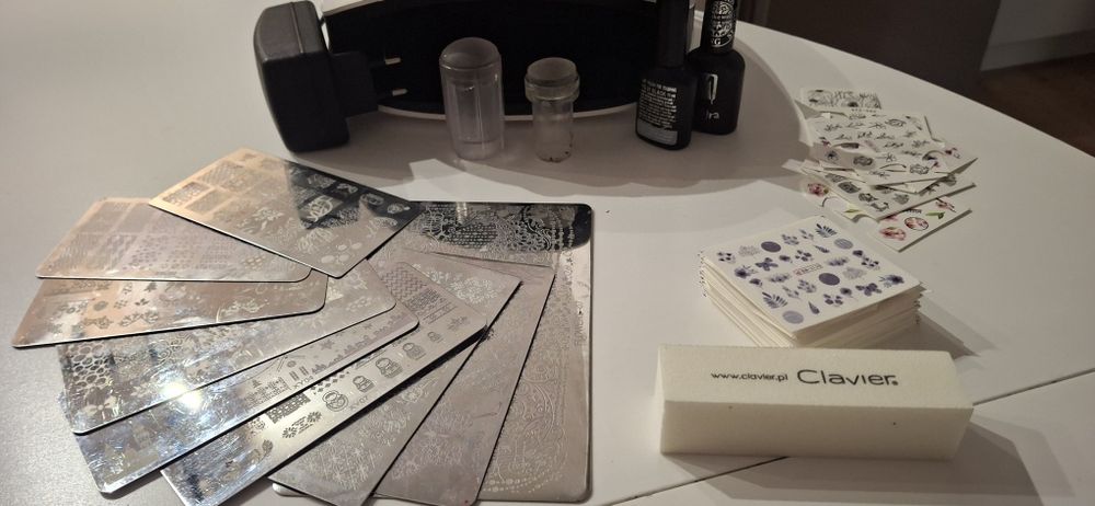 Zestaw do hybrydy, lampa, naklejki, pieczątki