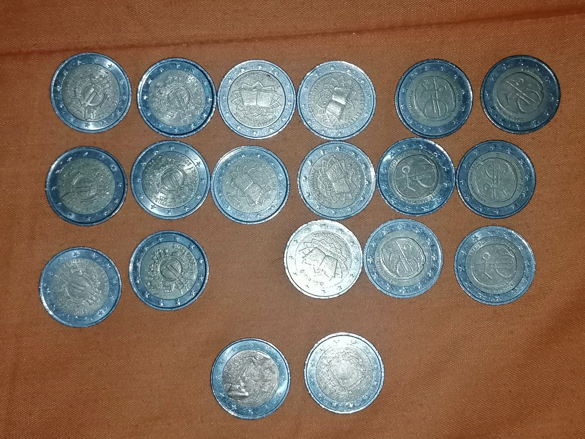 Várias moedas 2€ comemorativas