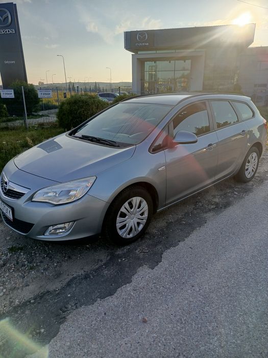 Opel astra j 2011r 160 km