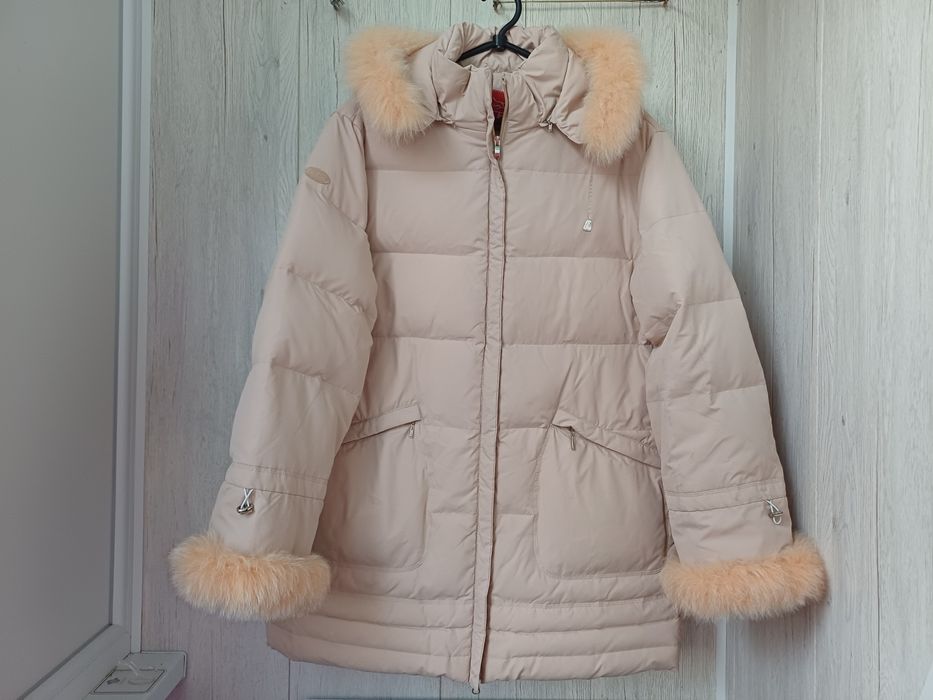 Пухова жіноча куртка  від італійського  бренду