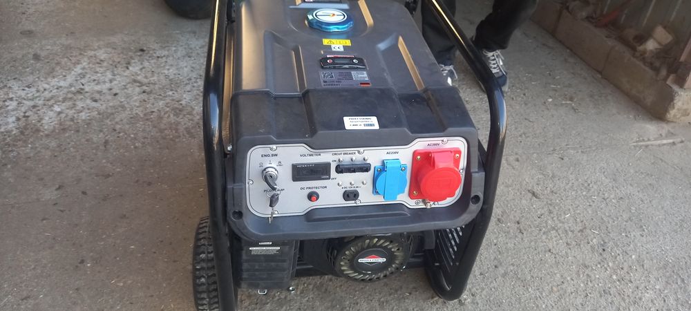 NOWY siła agregat prądotwórczy 230v i 400v