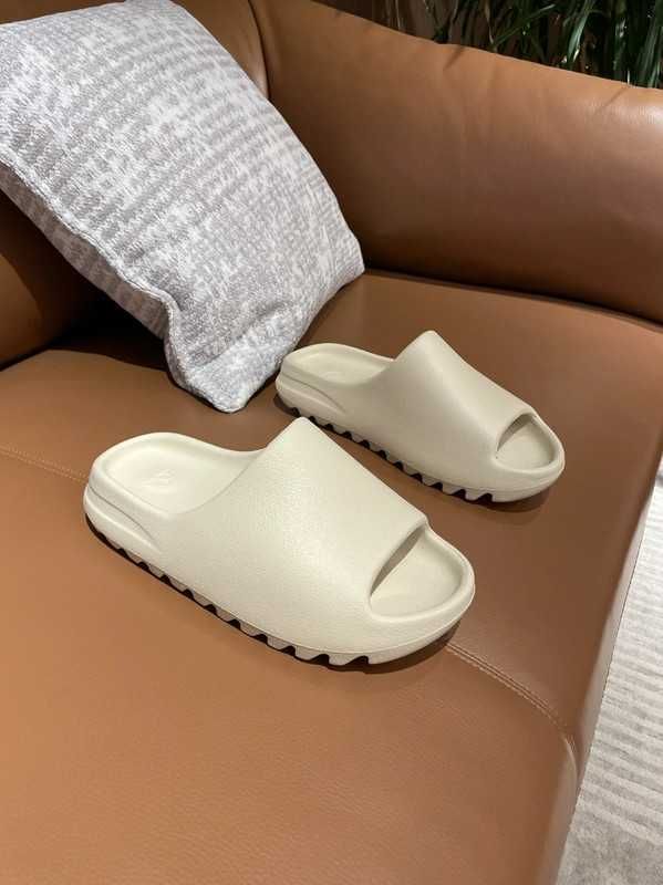 nowy adidas YeezySlide Biały Moda rozmiar.45