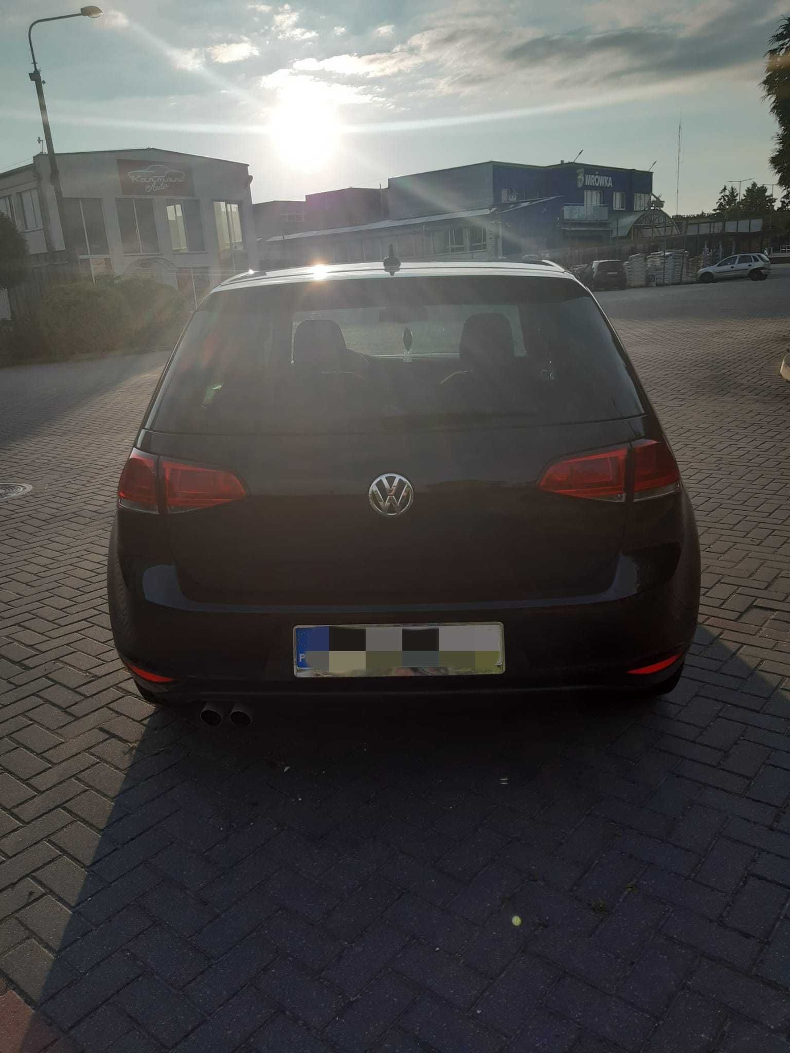 VW Golf VII 2.0 TDi 150 KM 2014 rok Wyposażenie Highline Dynaudio