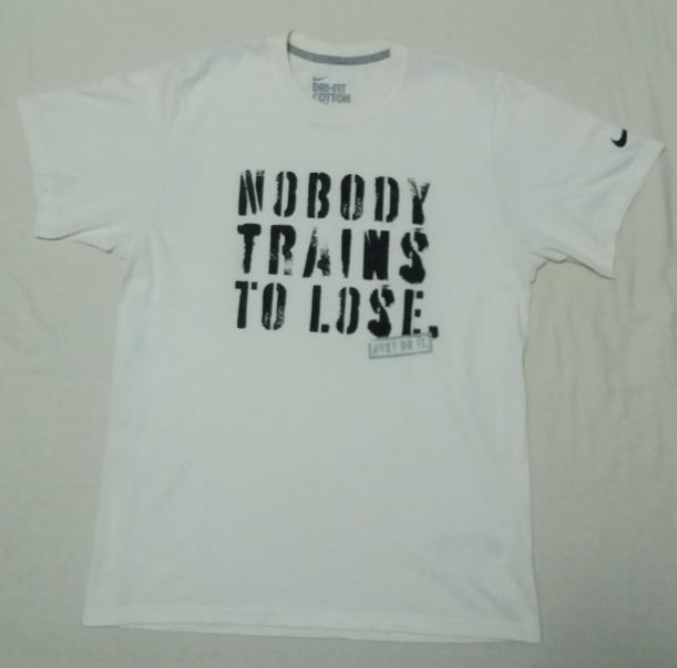 T-Shirt Nike tamanho M