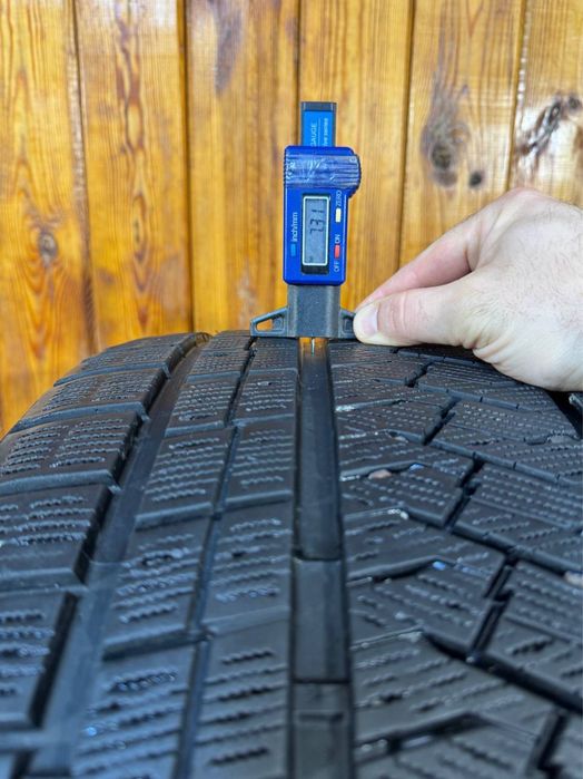 Пара шин 275 40 R20 Triangle, Зима, протектор 7 мм.