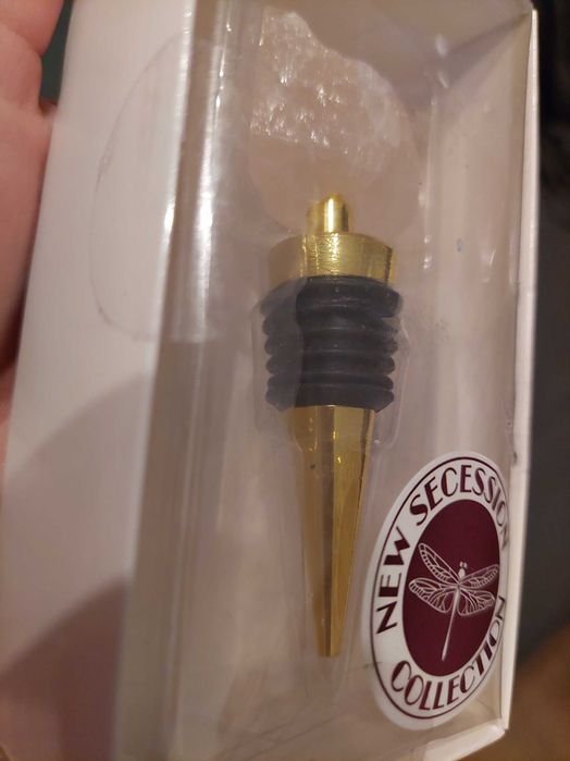 Пробка для вина з гарним камнем і серцем