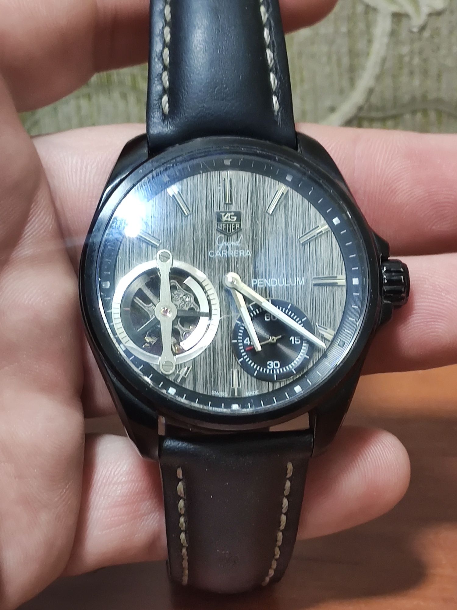 Продам часы TAG HEUER