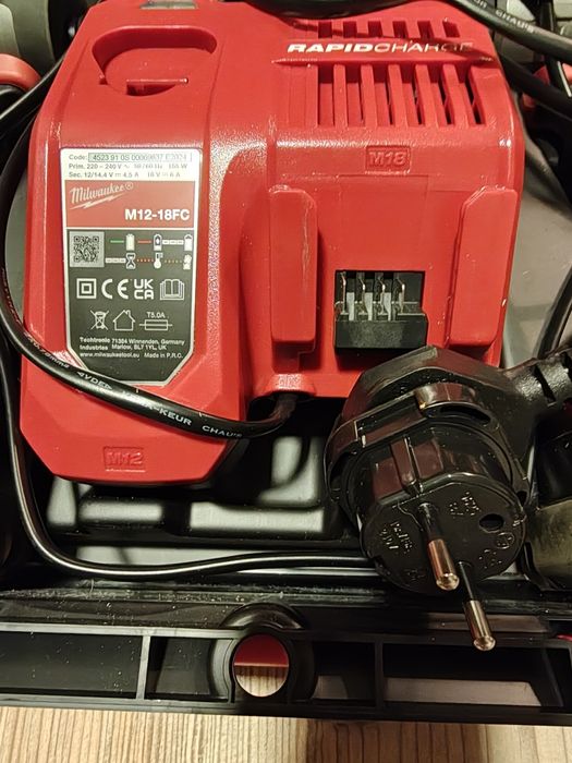 Zestaw Milwaukee FPP2A3-502X wiertarko-wkrętarka + zakrętarka udarowa