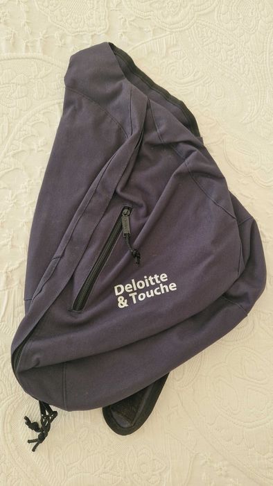 Mochila Deloitte & Touche, azul escura