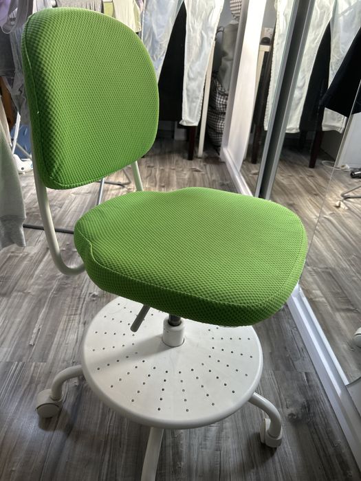 Vimund Ikea krzeslo obrotowe dla dzieci