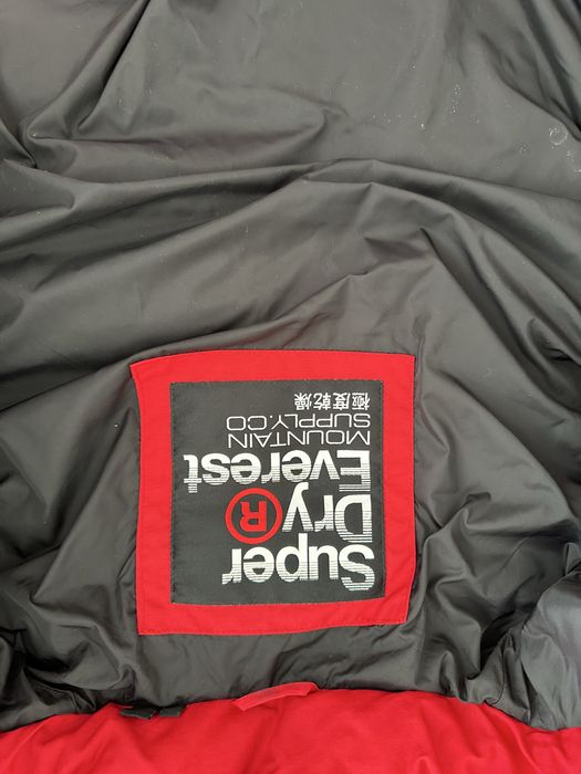 Жіноча куртка SuperDry S