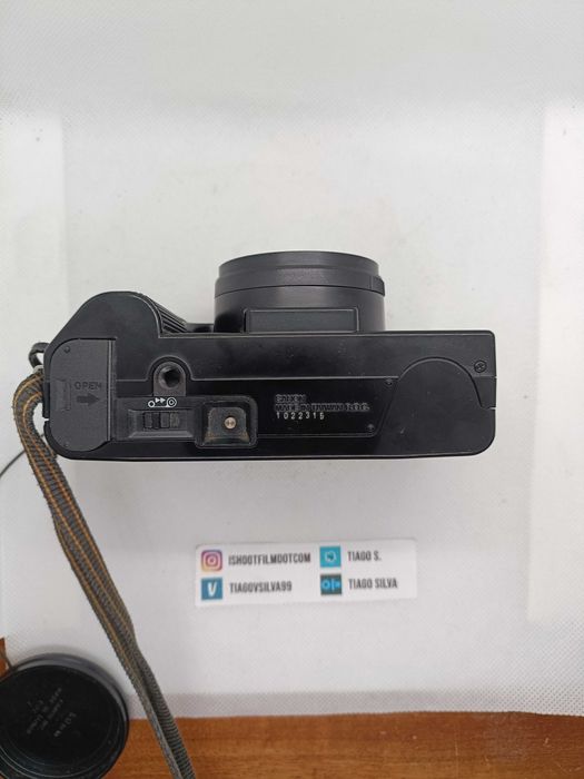 Canon AF35ML 35mm Point and Shoot