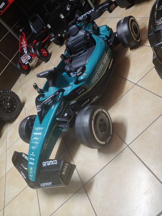Samochód auto Formuła 1 Aston Martin na akumulator dla dzieci