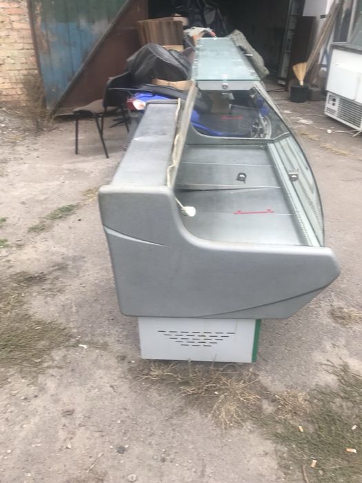 Продам холодильні вітрини б/у