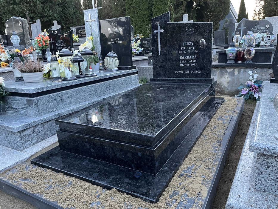 Sprzedaż, montaż - nagrobi, pomniki. Układanie kostki,kucie liter