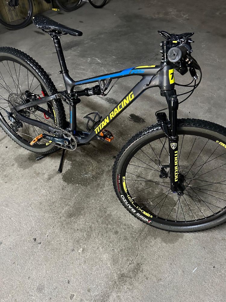 Bicicleta titan racing