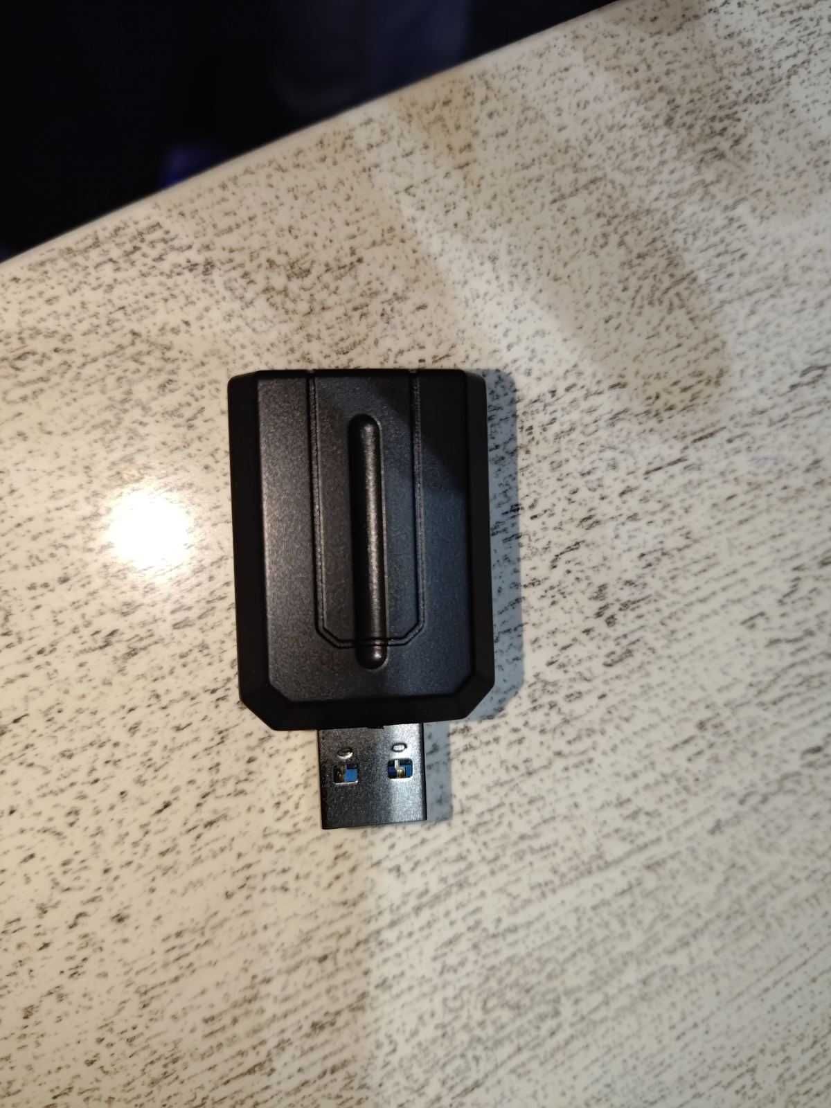 Адаптер USB 3.0 – SATA для жорстких дисків 2,5 дюйма та 3,5 дюйма