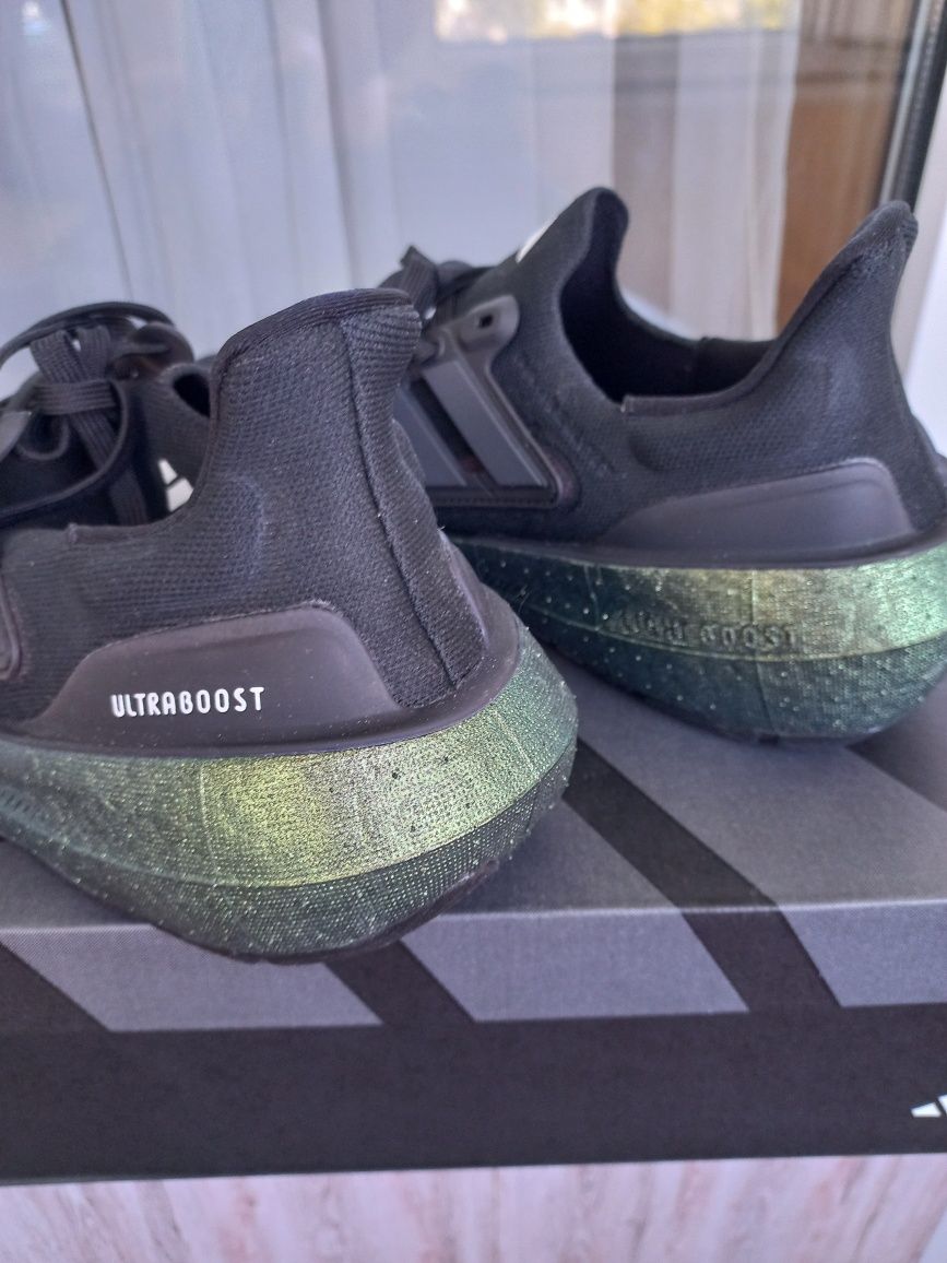 Кроссовки Аdidas Ultraboost Light IF1720.