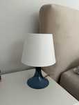 Lampka nocna turkusowa Ikea