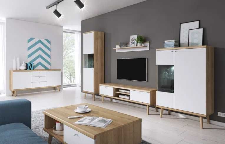 Zestaw mebli do pokoju dziennego , dwie  komody , witryna , regał.