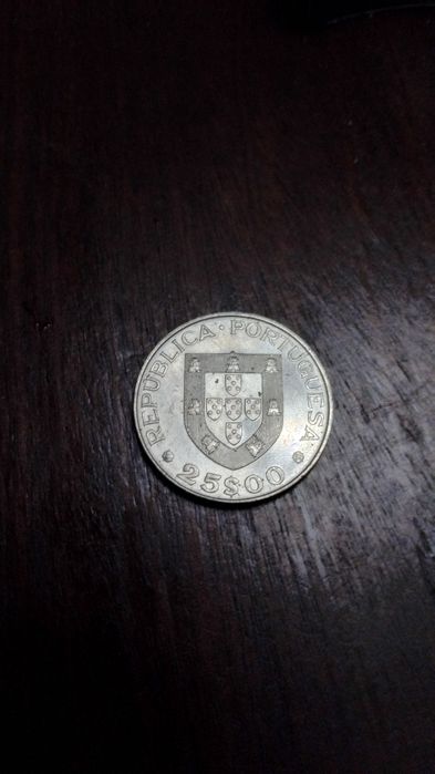 Moeda Comemorativa 25$00 ano 1979