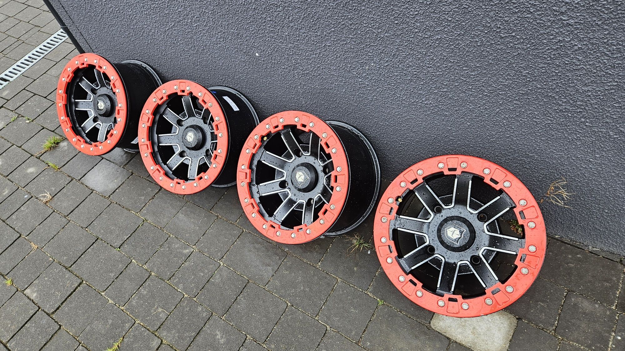 Polaris Scrambler felgi beadlock 4x156