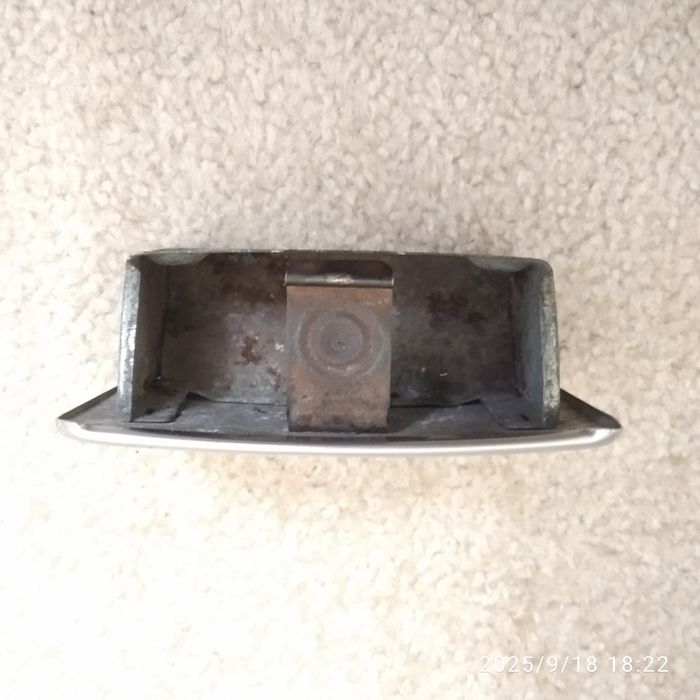 Попільничка ваз ( хромована)