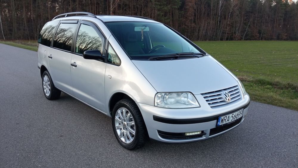 VW Sharan 1.9 TDI Stan tech.i wizualny bardzo dobry i zadbany .