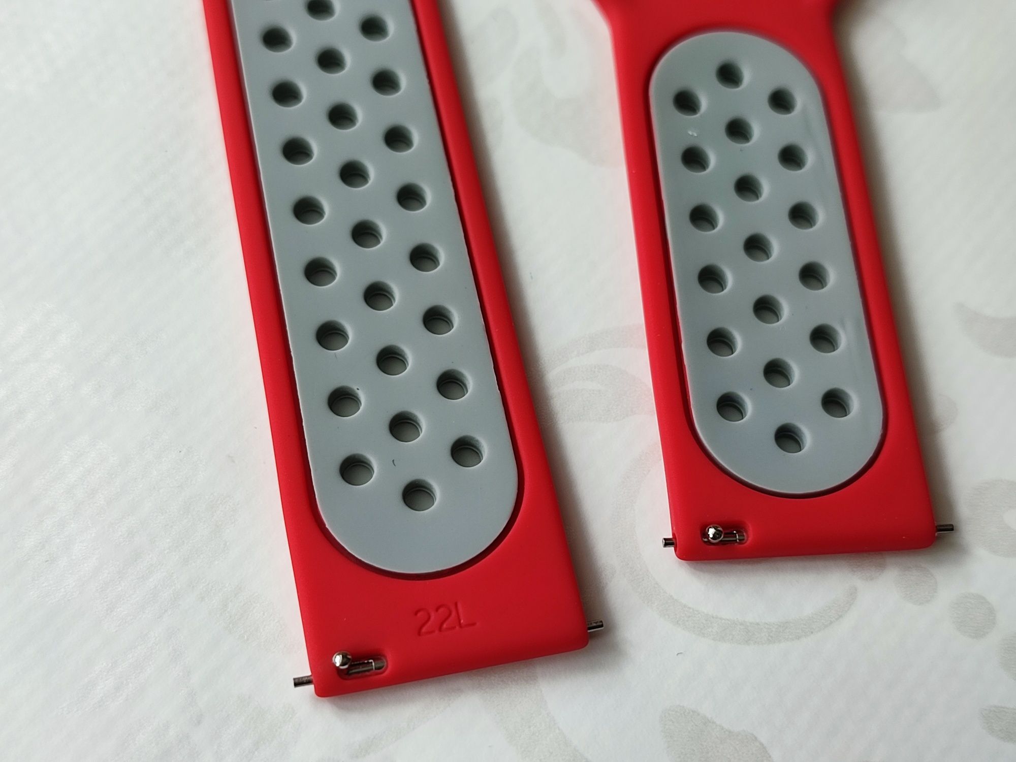Piękny silikonowy pasek do zegarka szerokość 22mm - czerwony