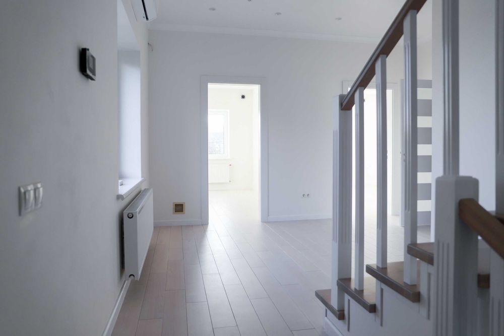 Будинок з сучаним ремонтом та технікою під представництво, офіс