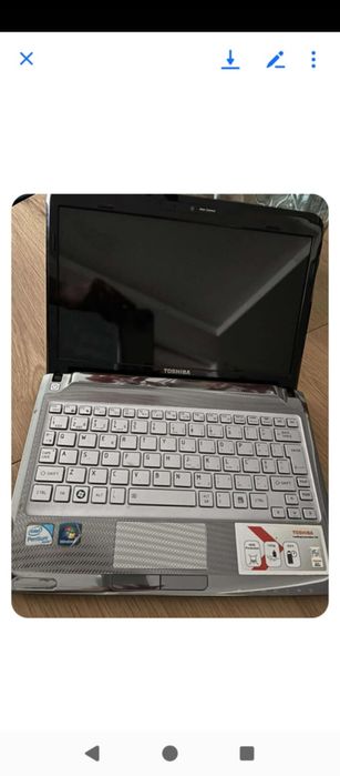 Vendo Portátil Toshiba
