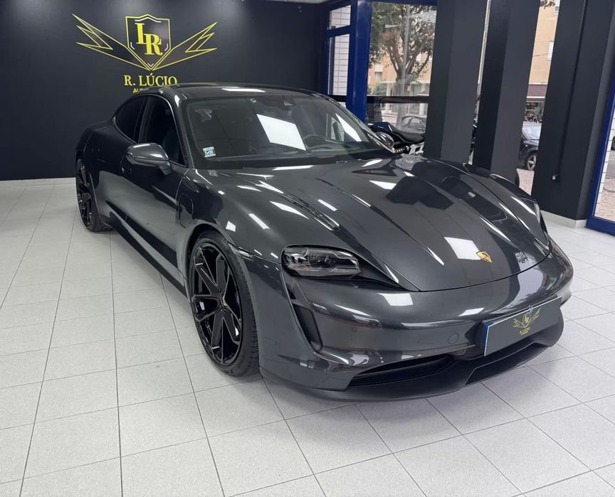 Porsche Taycan Bateria Performance Plus