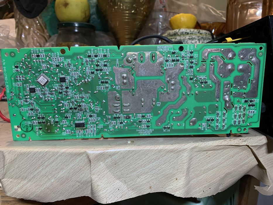 Zasilacz awaryjny APC Back UPS 700 390W